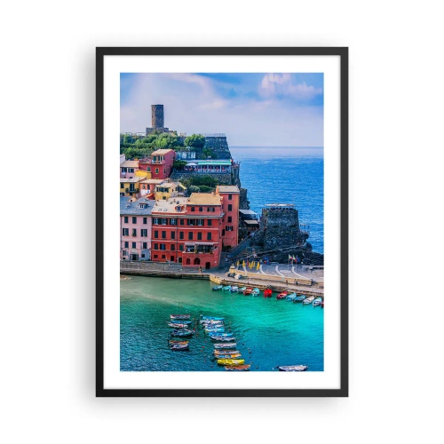 Poster în ramă neagră - Un oraș colorat lângă marea albastră - 50x70cm - Orașul mediteraneean magic - Decorațiune modernă pentru perete pentru living și dormitor ARTTOR