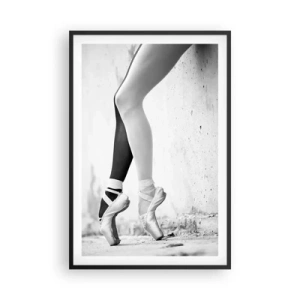 Poster în ramă neagră - Balerină, voila! - 61x91 cm