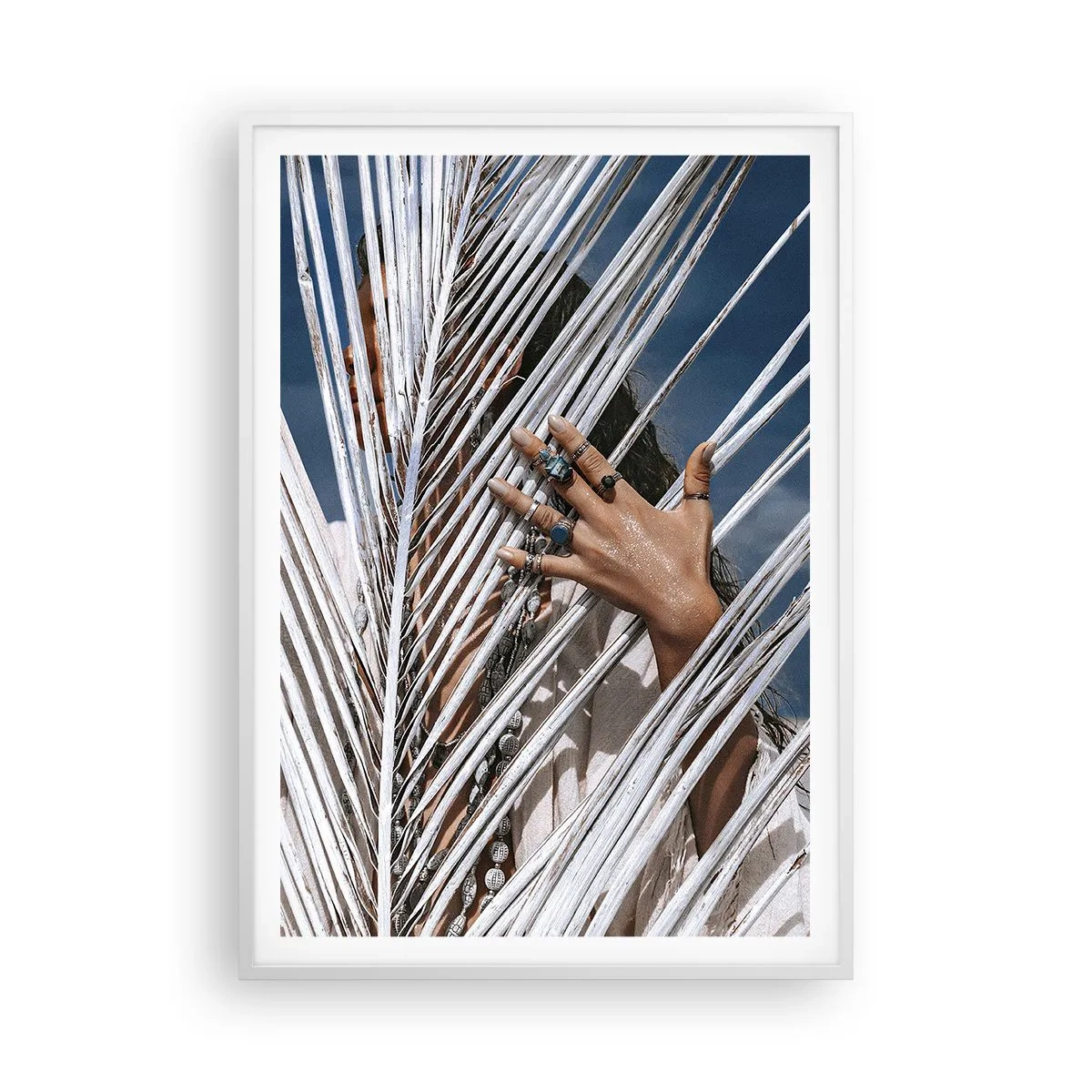 Poster în ramă albă - Prietena șamanului? - 70x100 cm