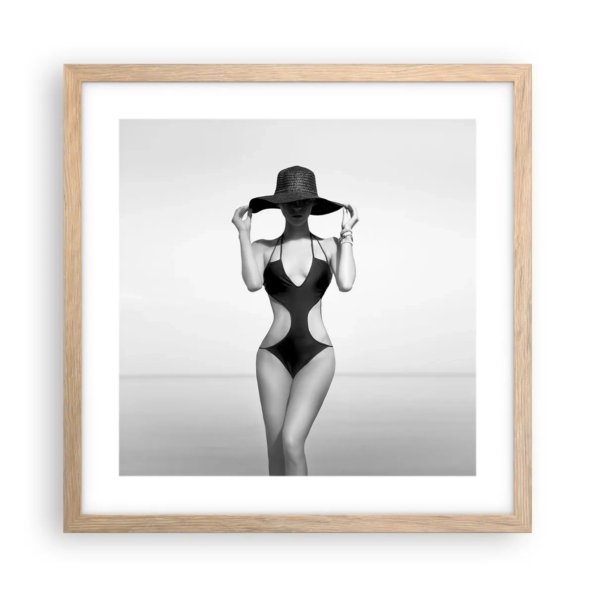 Poster în ramă de stejar deschis - Numele meu este: Eleganța - 40x40 cm