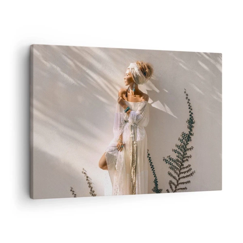 Tablou pe pânză Canvas - O femeie în stil boho, iluminată de razele soarelui - 70x50cm - Soarele și fata - Decorațiune modernă pentru perete pentru living și dormitor ARTTOR