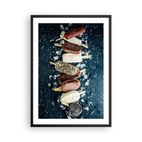 Poster în ramă neagră - Înghețată asortată înconjurată de gheață pe un cer întunecat - 50x70cm - Gustul unei veri fierbinți - Decorațiune modernă pentru perete pentru living și dormitor ARTTOR