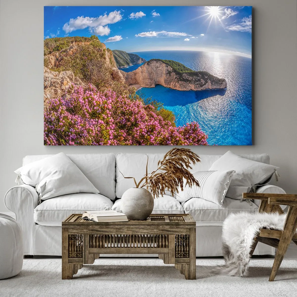 Tablou pe pânză Canvas - O stâncă cu flori, o mare turcoaz și un peisaj grecesc însorit - 70x50cm - Marea mea vacanță grecească - Decorațiune modernă pentru perete pentru living și dormitor ARTTOR