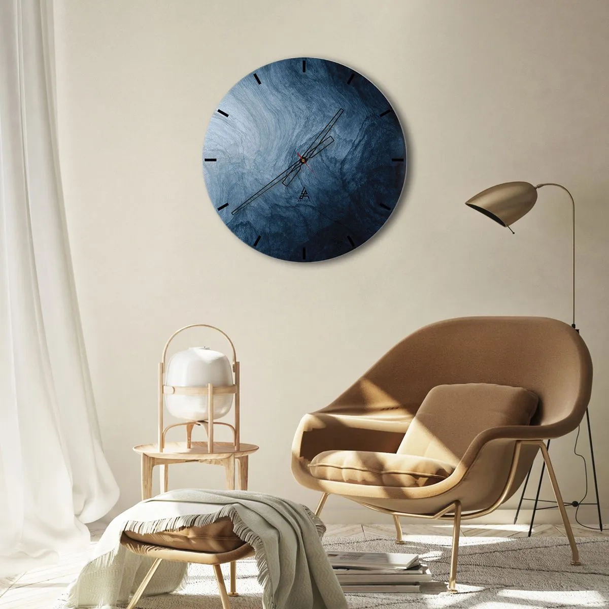 Ceas de perete - Ceas pe sticlă - Textură abstractă, albastru închis, saturată intens - 30x30cm - În adâncuri - Decorațiune modernă pentru perete pentru living, bucătărie și dormitor ARTTOR