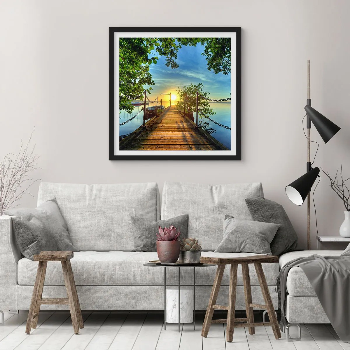 Poster în ramă neagră - Apusul la malul apei - 30x30 cm