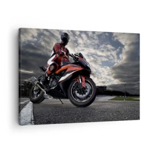 Tablou pe pânză Canvas - Un motociclist pe o motocicletă sport pe un cer înnorat - 70x50cm - Călărețul întunecat - Decorațiune modernă pentru perete pentru living și dormitor ARTTOR