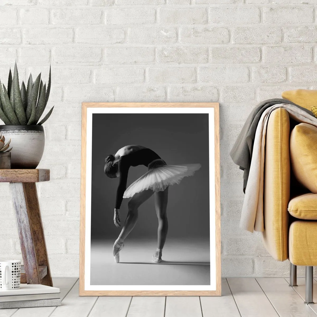 Poster în ramă de stejar deschis - Bella balerina - 70x100 cm