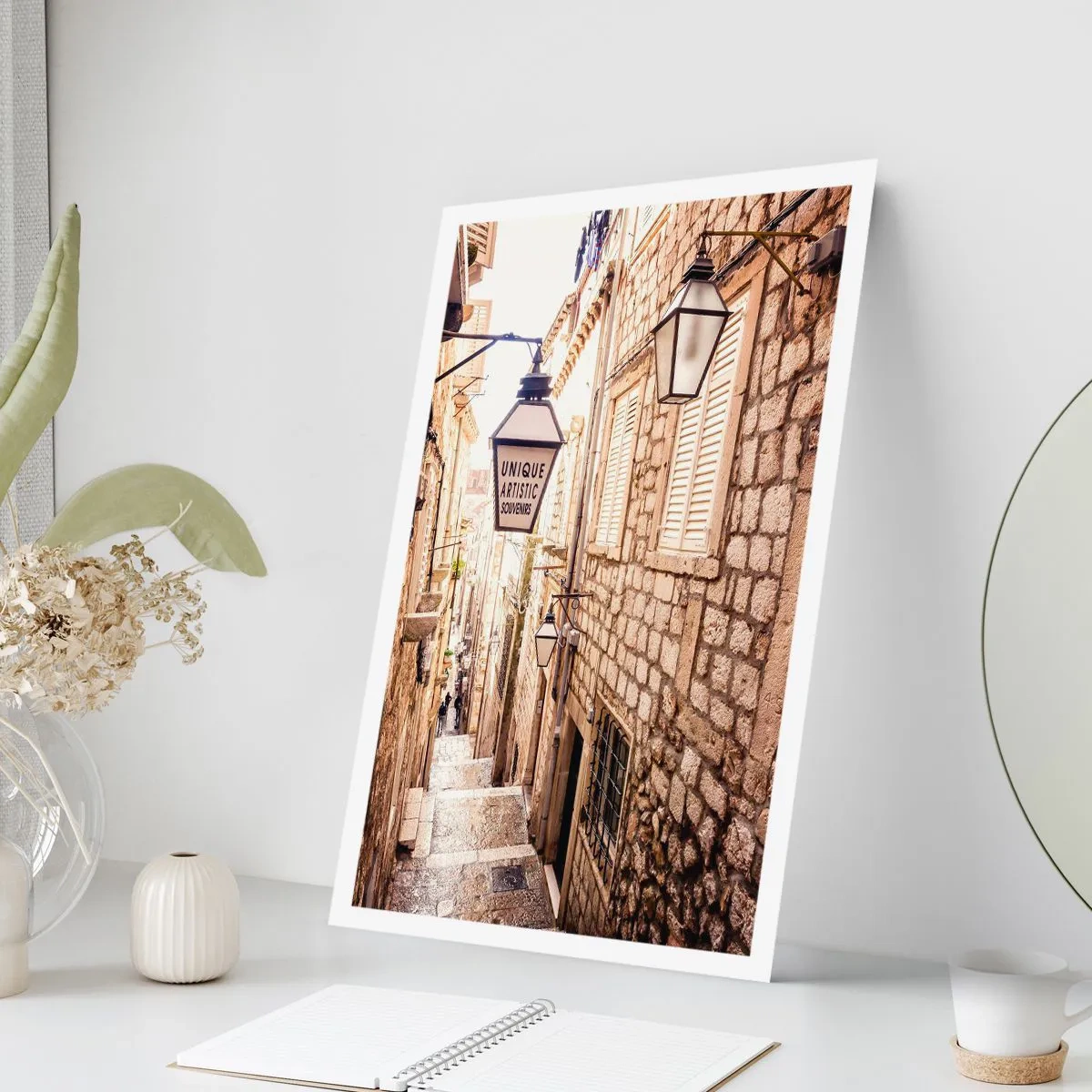 Poster - O străduță fermecătoare - 70x100 cm