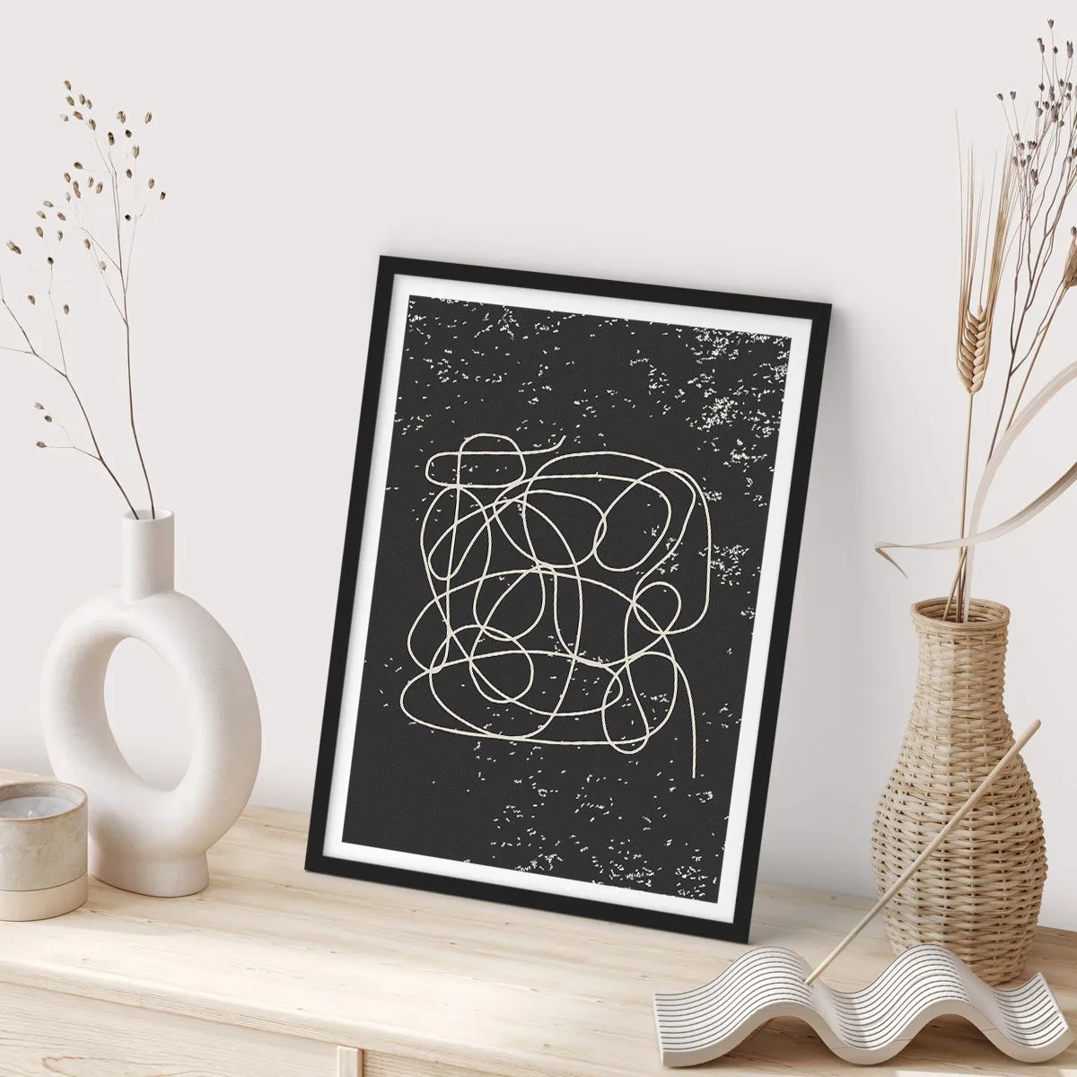 Poster în ramă neagră - Linii haotice pe un fundal negru cu puncte albe - 50x70cm - Gânduri rătăcitoare - Decorațiune modernă pentru perete pentru living și dormitor ARTTOR
