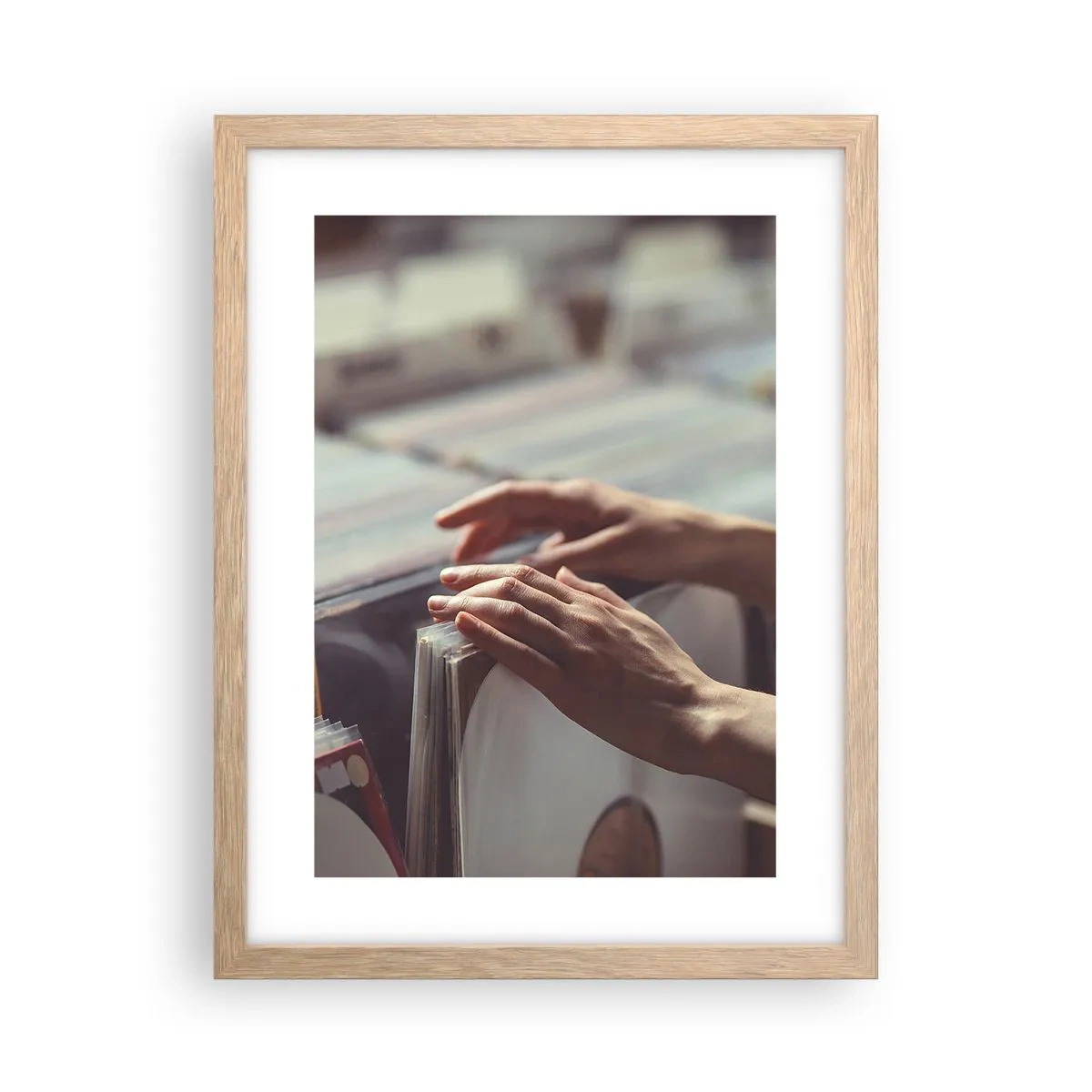 Poster în ramă de stejar deschis - În căutarea emoției - 30x40 cm