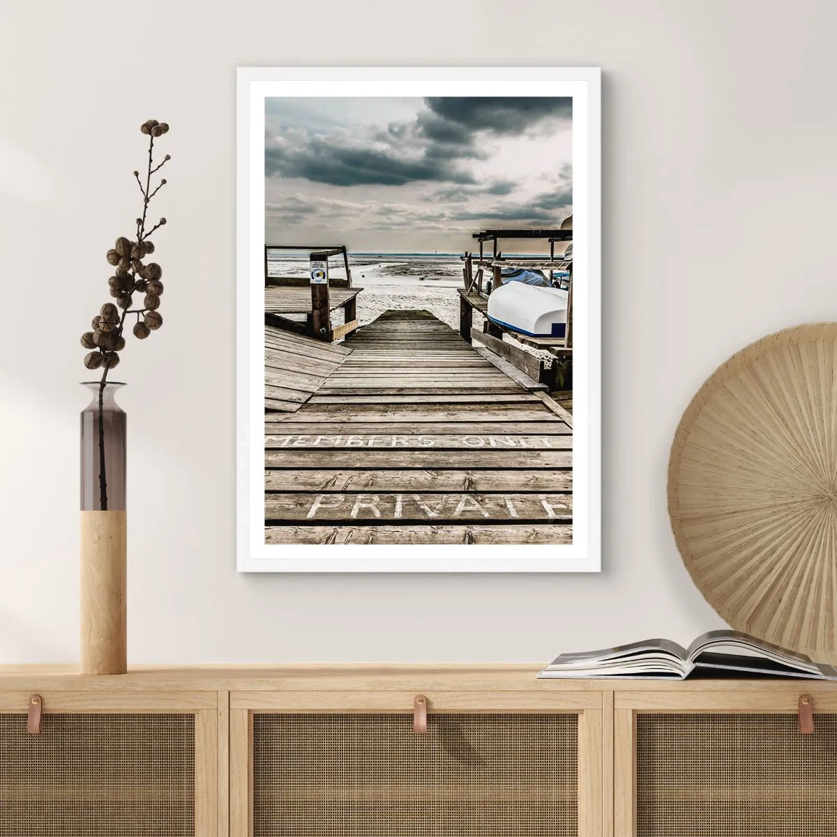 Poster în ramă albă - Plaja din nord - 70x100 cm