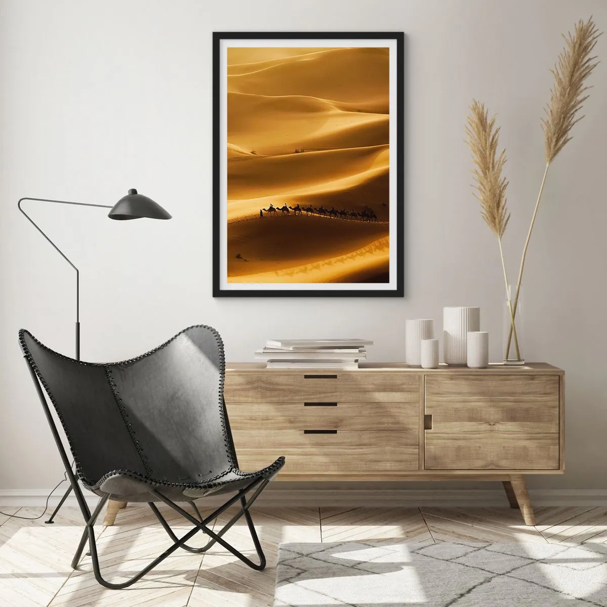 Poster în ramă neagră - O caravană de cămile pe dunele deșertului - 50x70cm - Caravana pe valurile deșertului - Decorațiune modernă pentru perete pentru living și dormitor ARTTOR