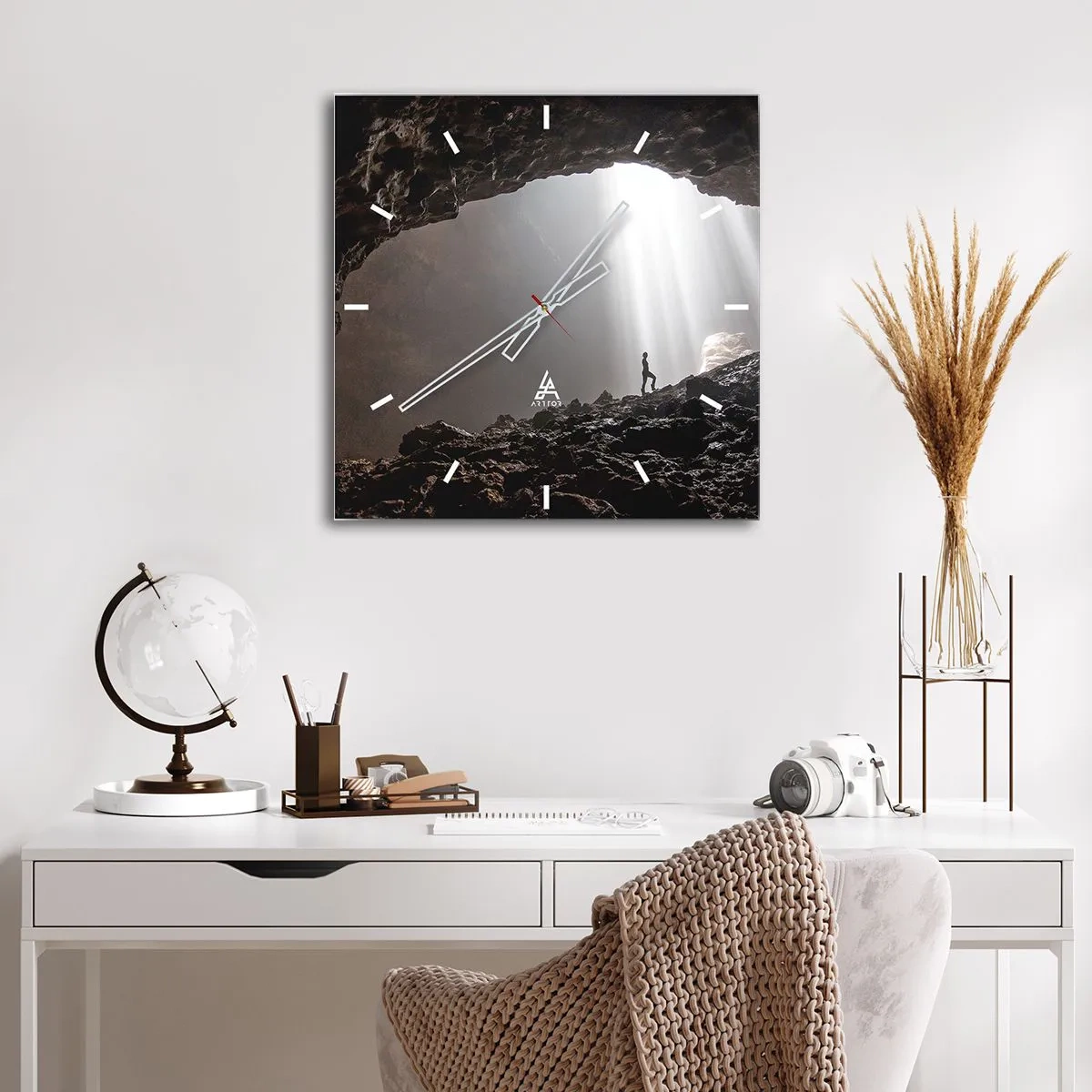 Ceas de perete - Ceas pe sticlă - Grota luminoasă - 30x30 cm