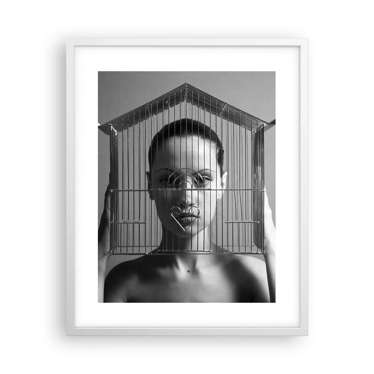 Poster în ramă albă - Un portret oarecum suprarealist - 40x50 cm