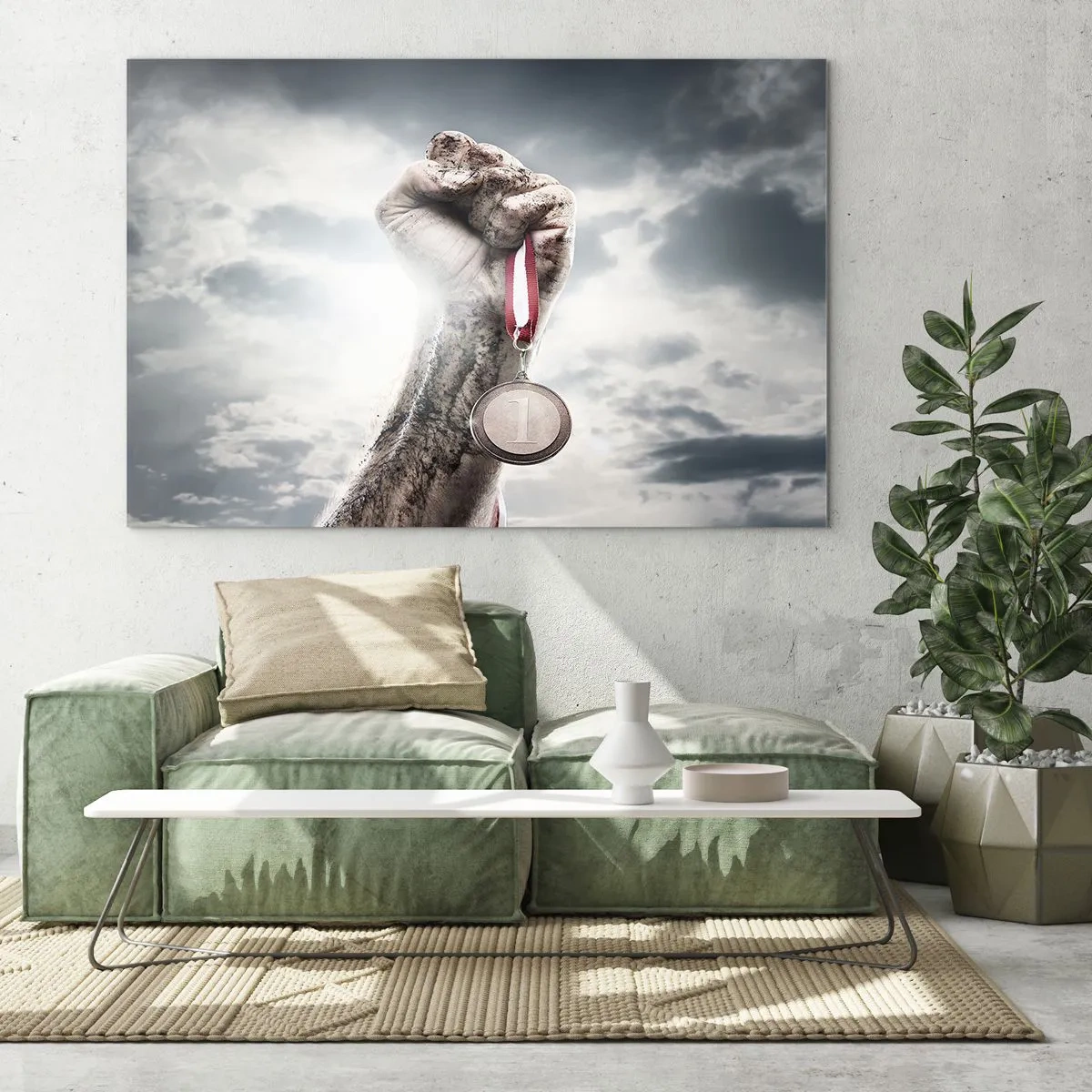 Tablou pe sticlă - O mână care ține o medalie pe un fundal de nori - 70x50cm - Per aspera ad astra - Decorațiune modernă pentru perete pentru living și dormitor ARTTOR
