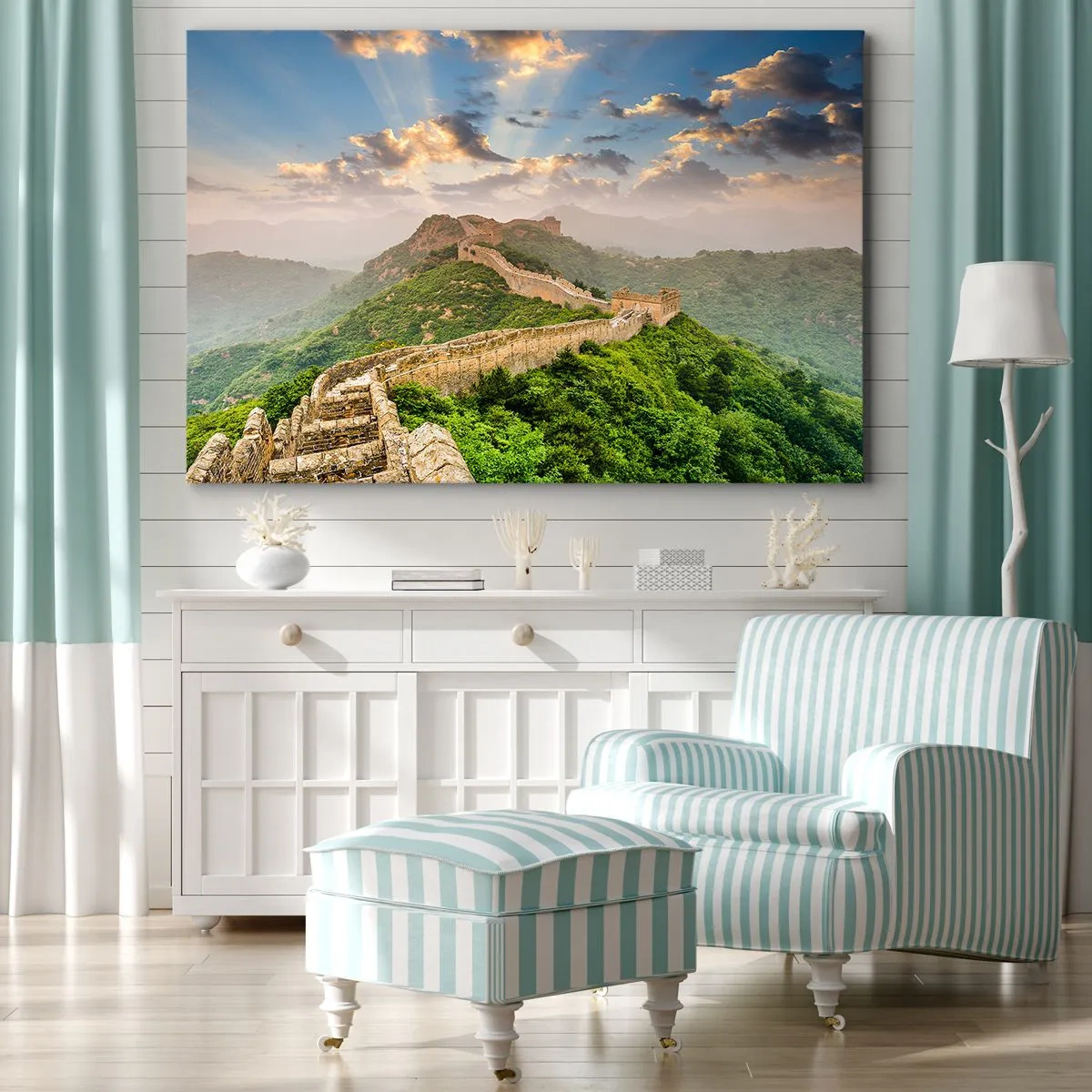 Tablou pe pânză Canvas - Marele Zid Chinezesc iluminat de lumina soarelui într-un peisaj pitoresc - 70x50cm - Măreția netrecătoare - Decorațiune modernă pentru perete pentru living și dormitor ARTTOR