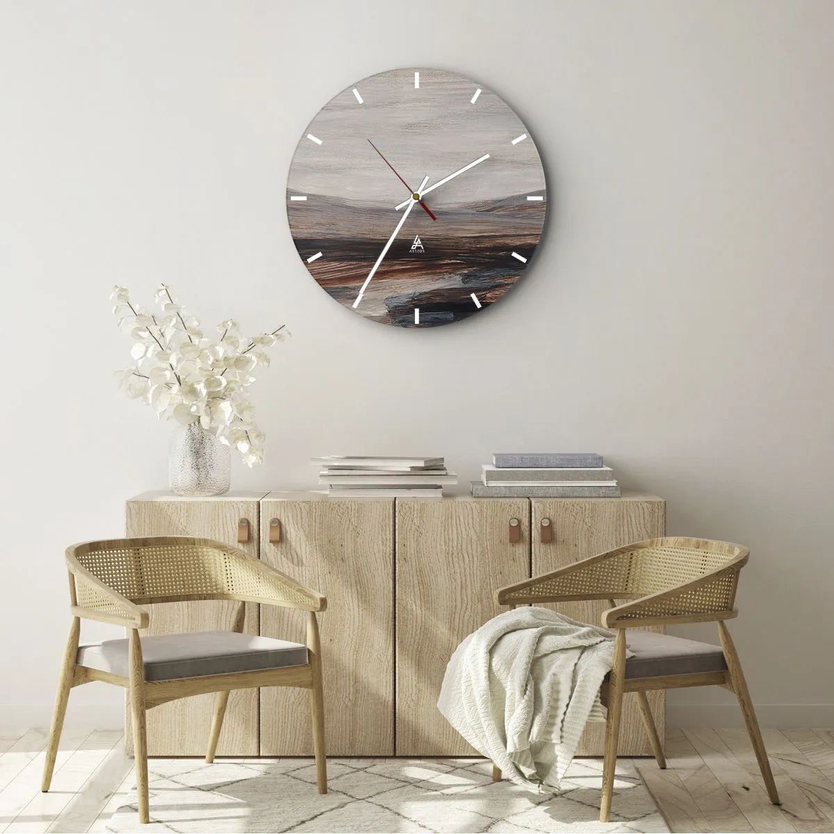 Ceas de perete - Ceas pe sticlă - O vale gri-maronie cu munți în fundal, într-un stil pictural - 30x30cm -  Valea liniștită - Decorațiune modernă pentru perete pentru living, bucătărie și dormitor ARTTOR