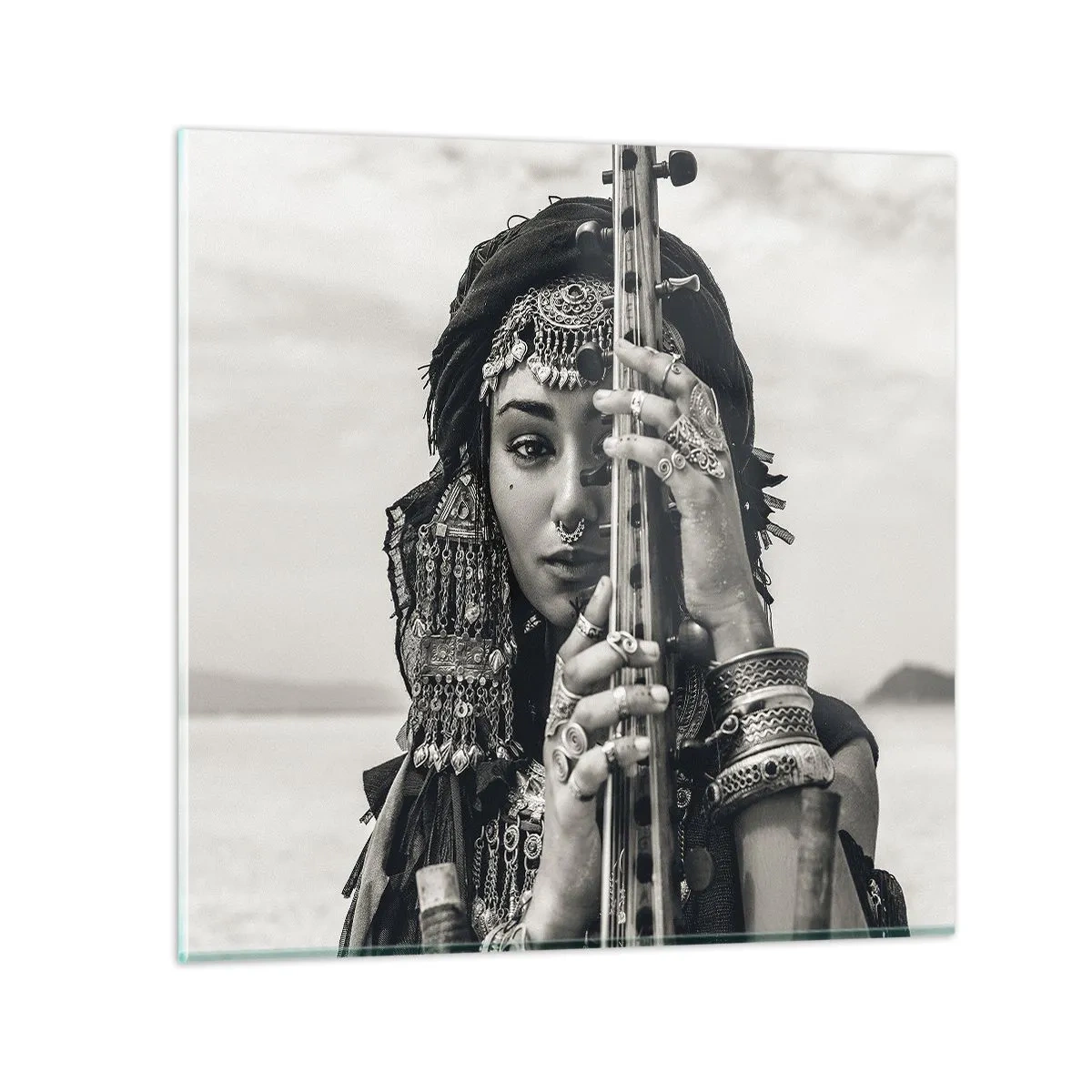 Tablou pe sticlă - Muzica orientală în sine - 50x50 cm