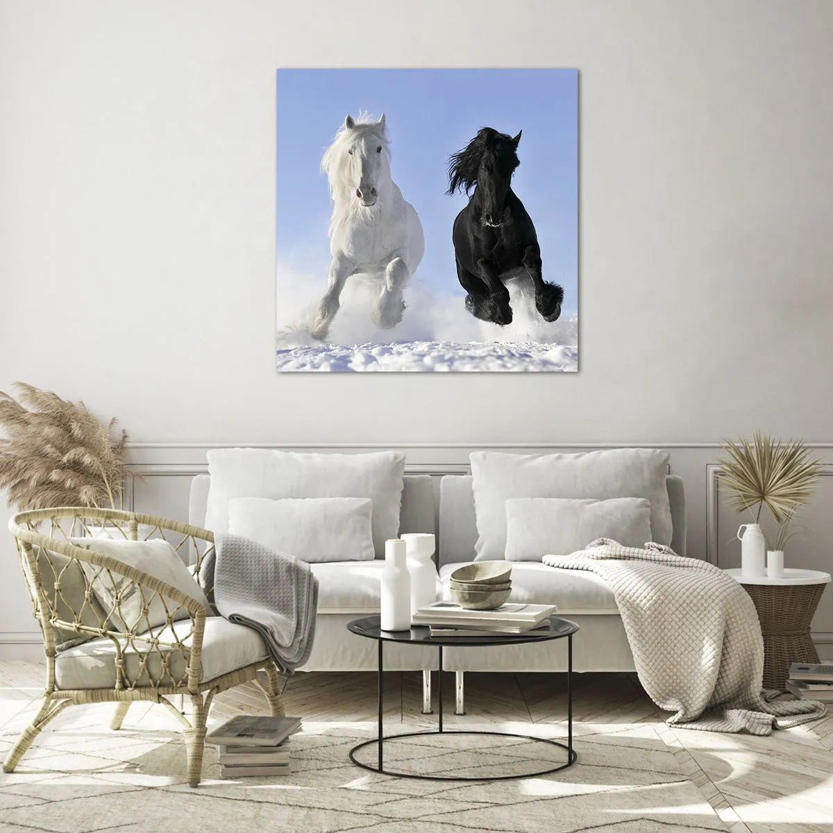 Tablou pe sticlă - Galop de alb și negru - 60x60 cm