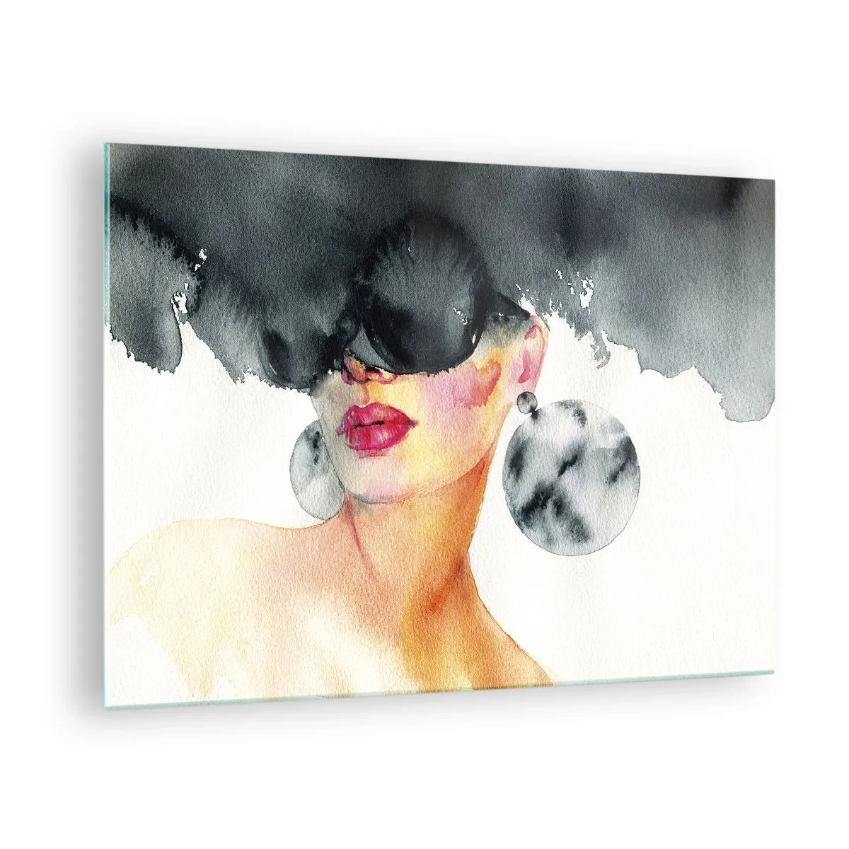Tablou pe sticlă - Portretul unei femei cu cercei mari și o pată neagră deasupra capului - 70x50cm - Secretul eleganței - Decorațiune modernă pentru perete pentru living și dormitor ARTTOR