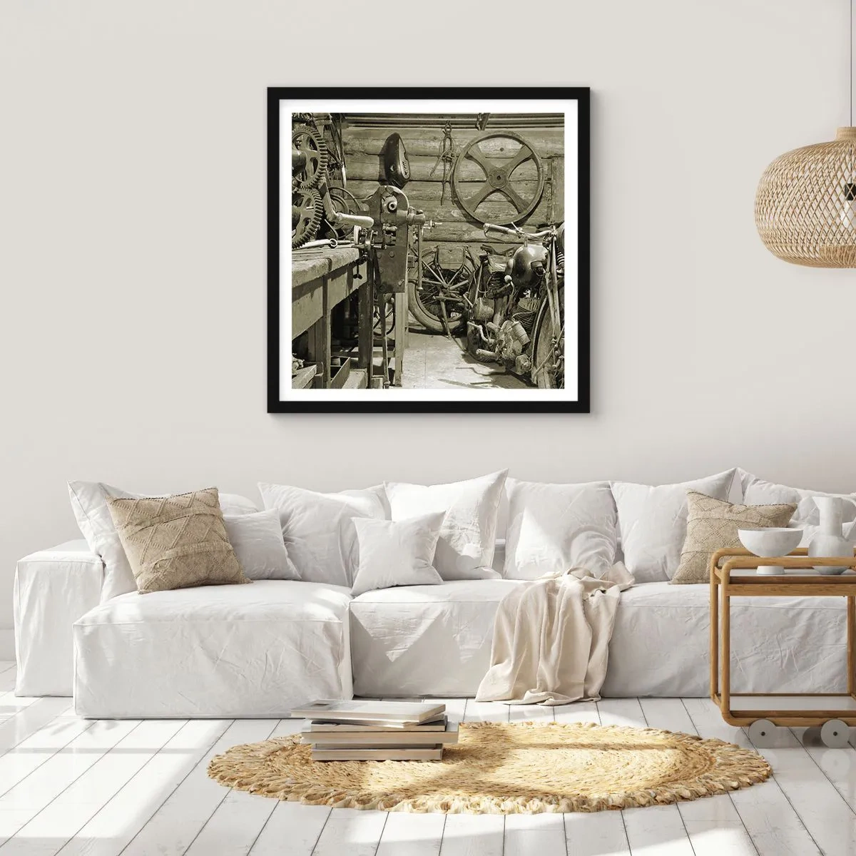 Poster în ramă neagră - În șopronul unchiului Vlad - 50x50 cm