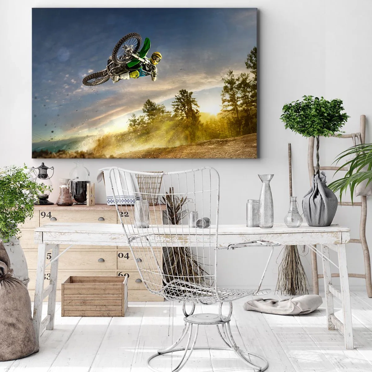 Tablou pe pânză Canvas - Motociclist într-un salt dinamic - 70x50cm - Porniți emoțiile! - Decorațiune modernă pentru perete pentru living și dormitor ARTTOR