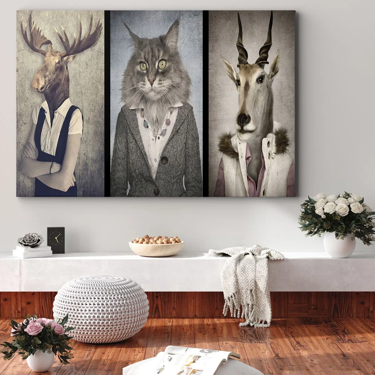 Tablou pe pânză Canvas - Un triptic cu figuri de animale în haine elegante pe un fundal stilizat - 70x50cm - Blănurile sunt din nou la modă - Decorațiune modernă pentru perete pentru living și dormitor ARTTOR