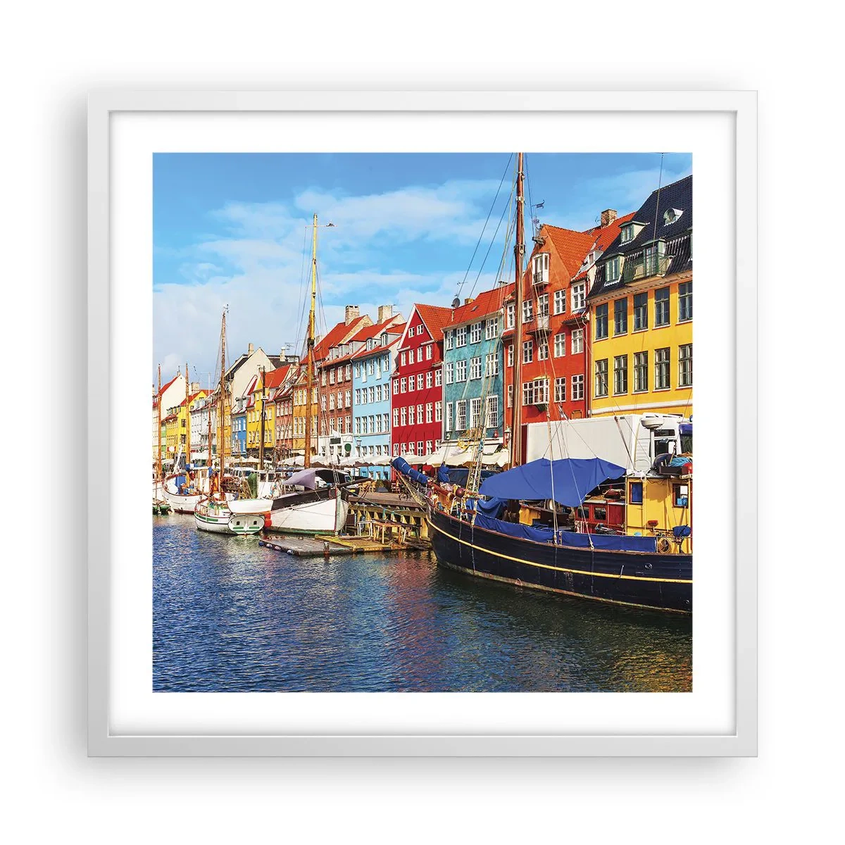 Poster în ramă albă - Portul vesel - 50x50 cm