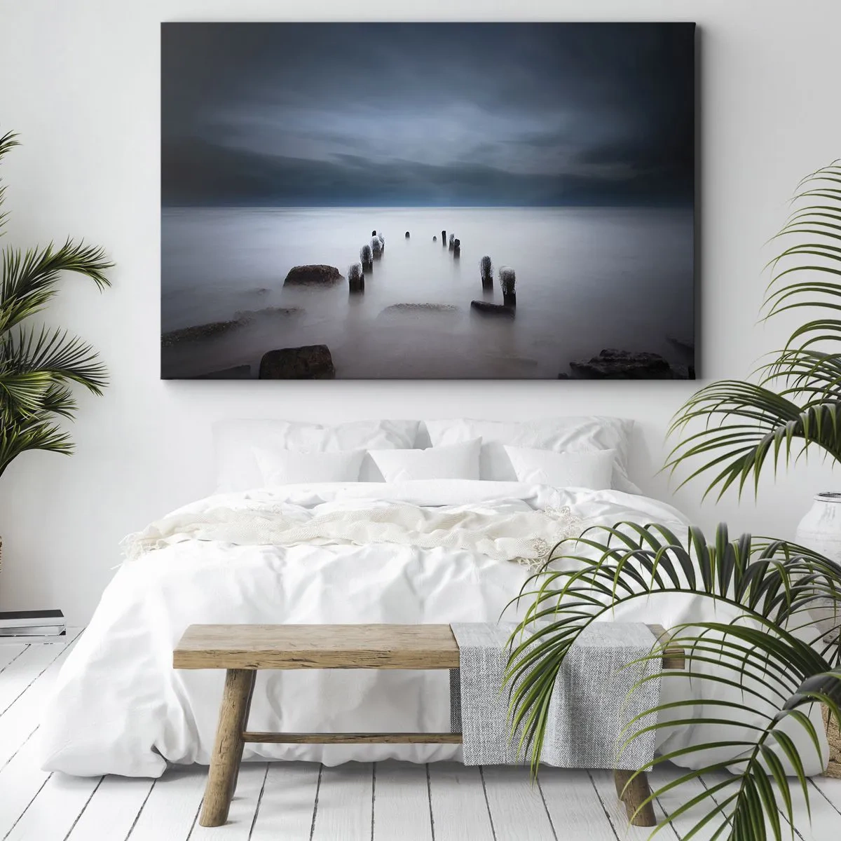 Tablou pe pânză Canvas - Vechiul dig pe fundalul unei mări calme - 70x50cm - Un lac în ceața calmă - Decorațiune modernă pentru perete pentru living și dormitor ARTTOR