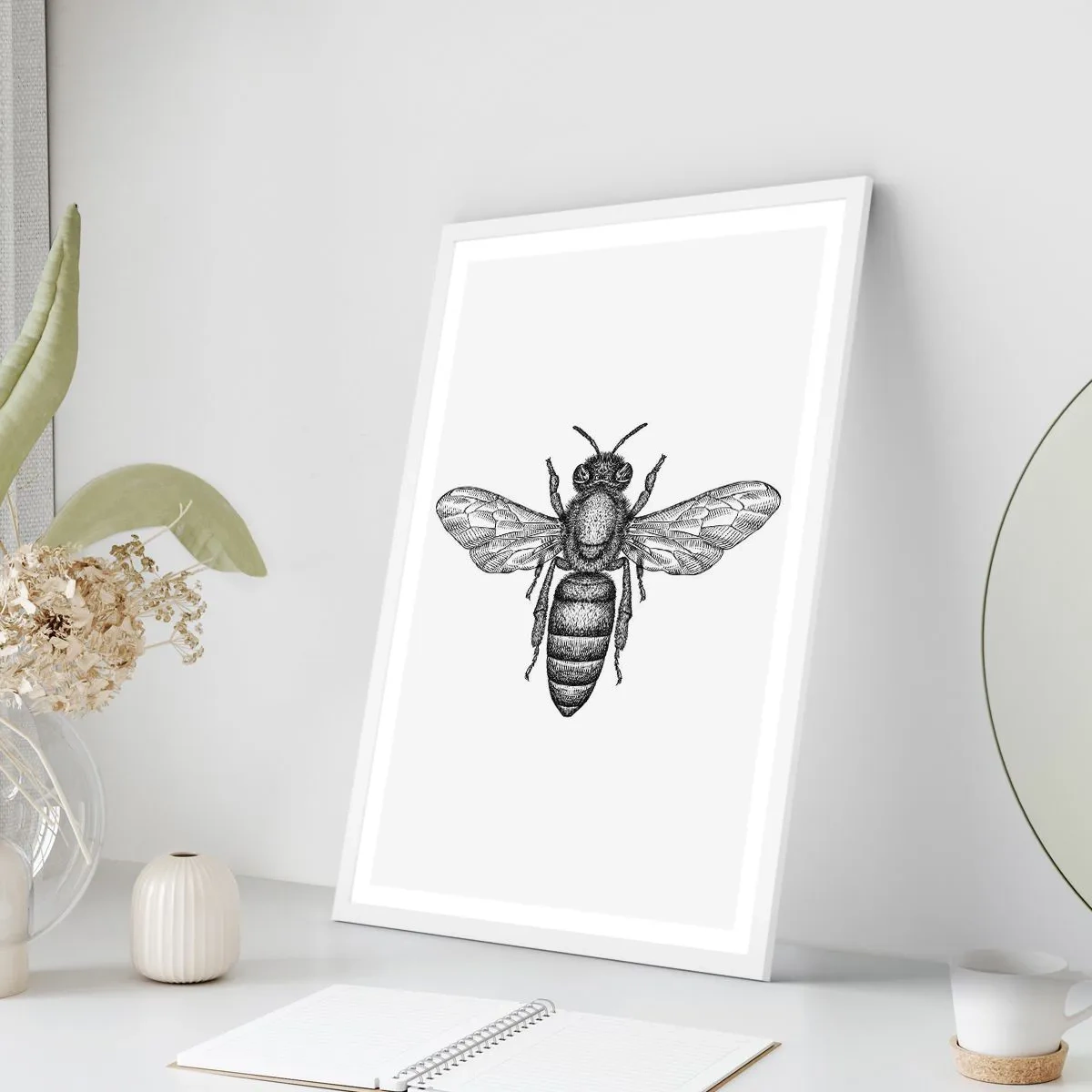 Poster în ramă albă - Portret de insectă - 70x100 cm