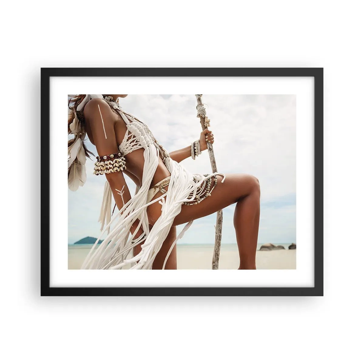 Poster în ramă neagră - Preoteasa Soarelui - 50x40 cm