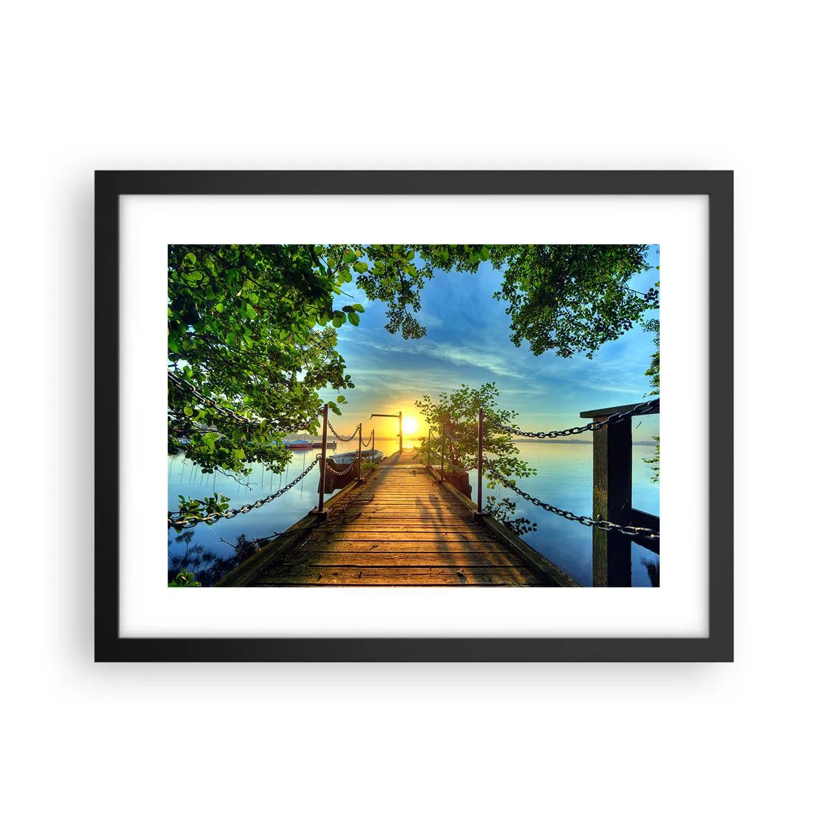 Poster în ramă neagră - Apusul la malul apei - 40x30 cm