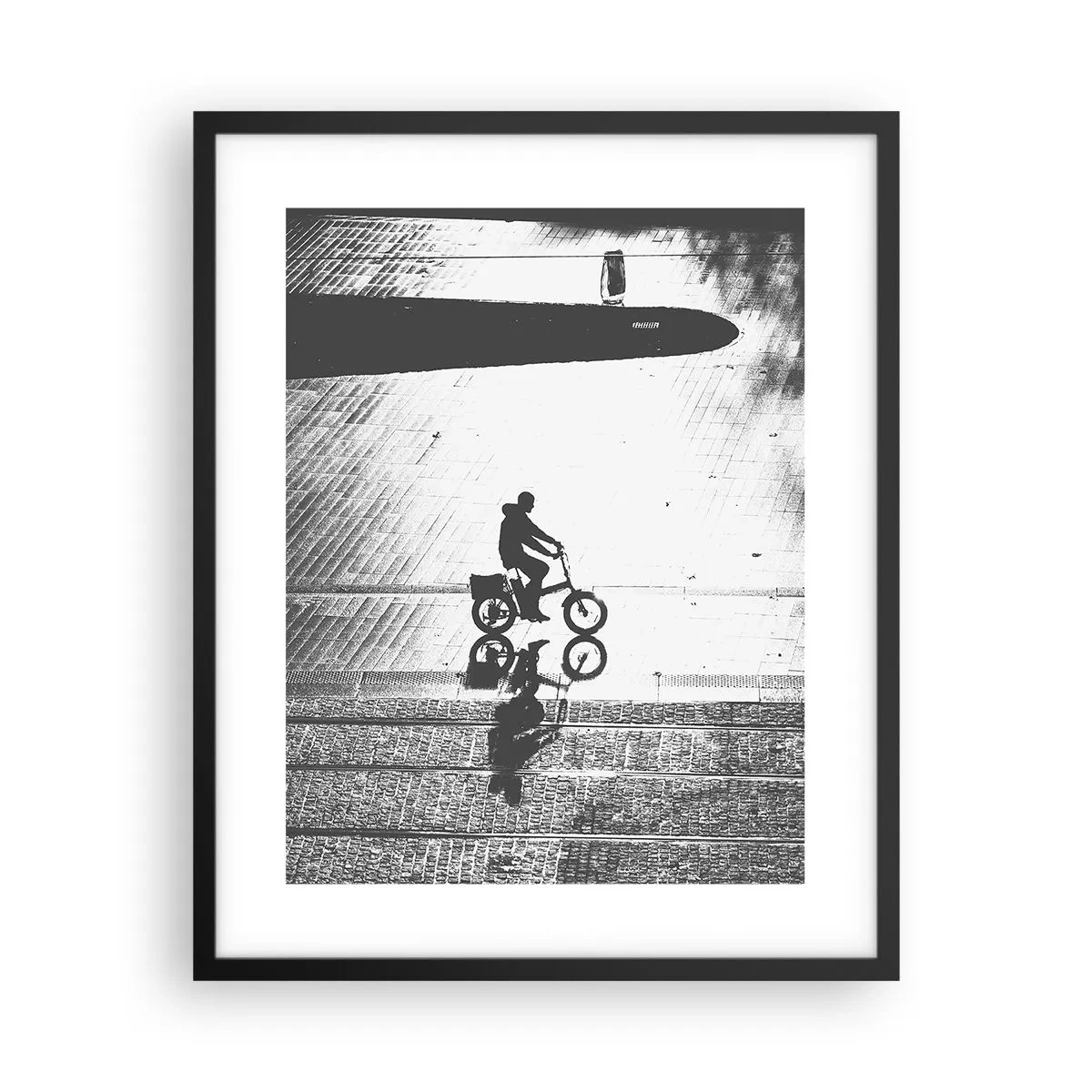 Poster în ramă neagră - Înainte, prin oraș - 40x50 cm