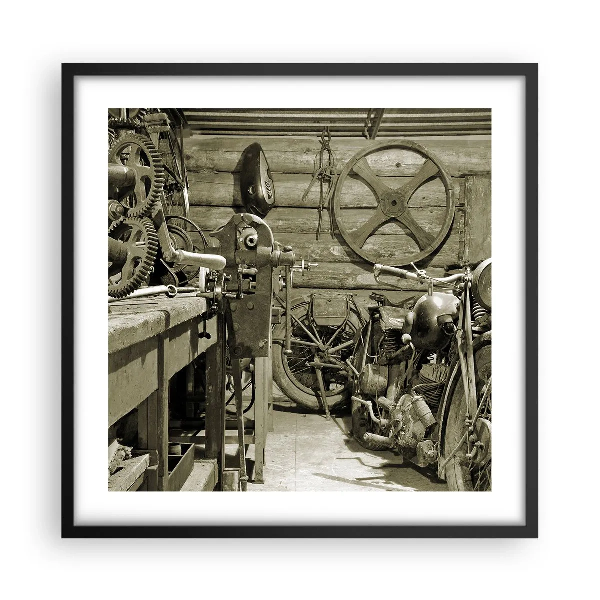 Poster în ramă neagră - În șopronul unchiului Vlad - 50x50 cm