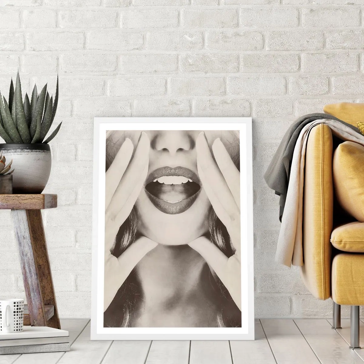 Poster în ramă albă - Vin imediat! - 30x40 cm