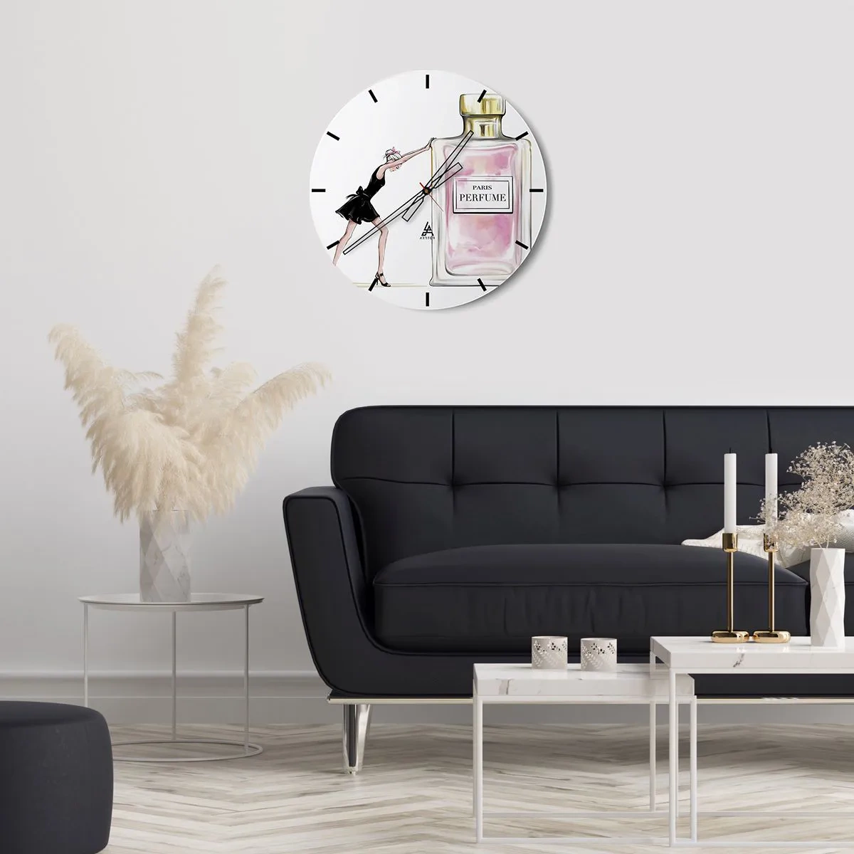 Ceas de perete - Ceas pe sticlă - O femeie cu o sticlă de parfum - 30x30cm - Esența feminității - Decorațiune modernă pentru perete pentru living, bucătărie și dormitor ARTTOR