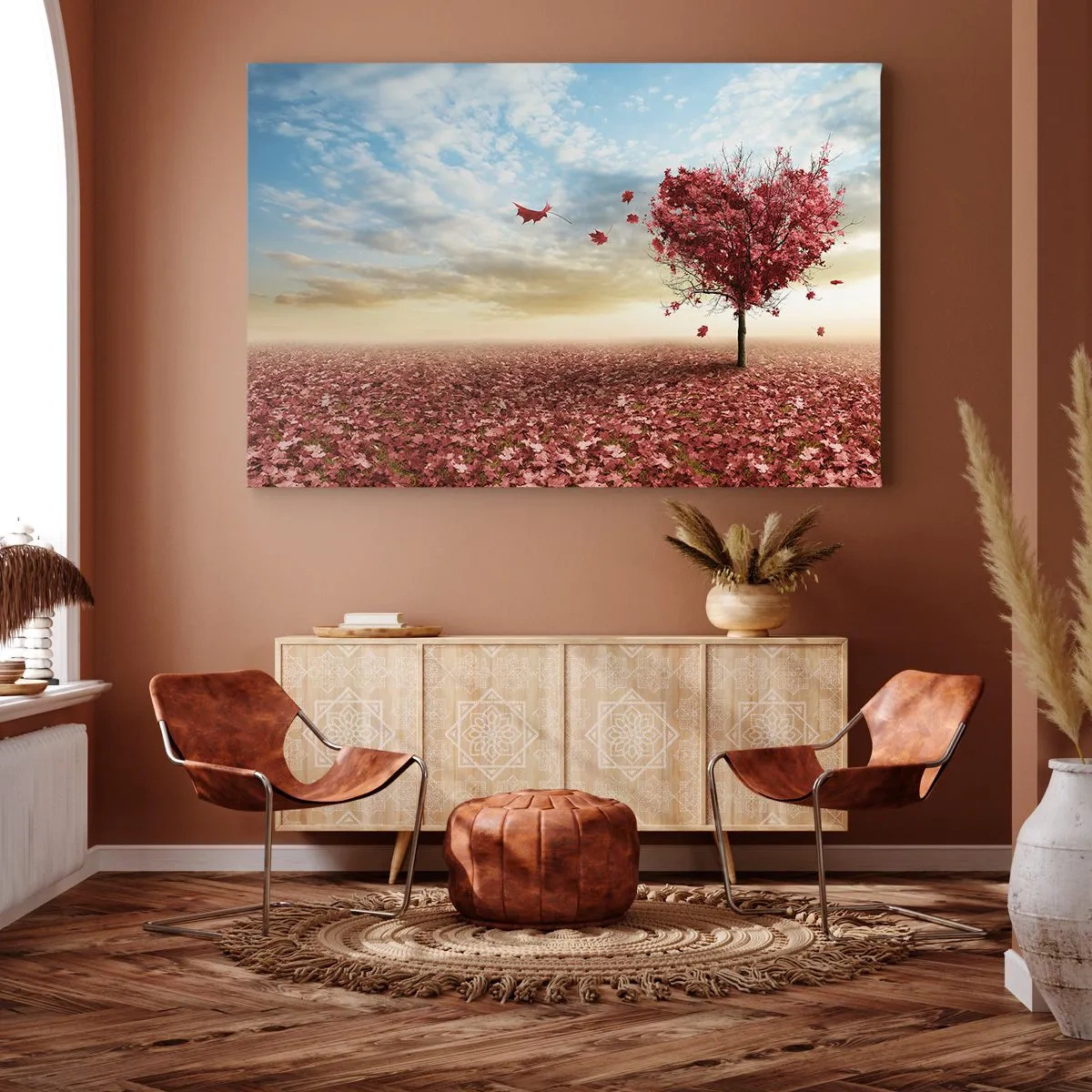 Tablou pe pânză Canvas - Un copac singuratic în formă de inimă într-un câmp cu frunze roșii - 70x50cm - Iubește toamna - Decorațiune modernă pentru perete pentru living și dormitor ARTTOR