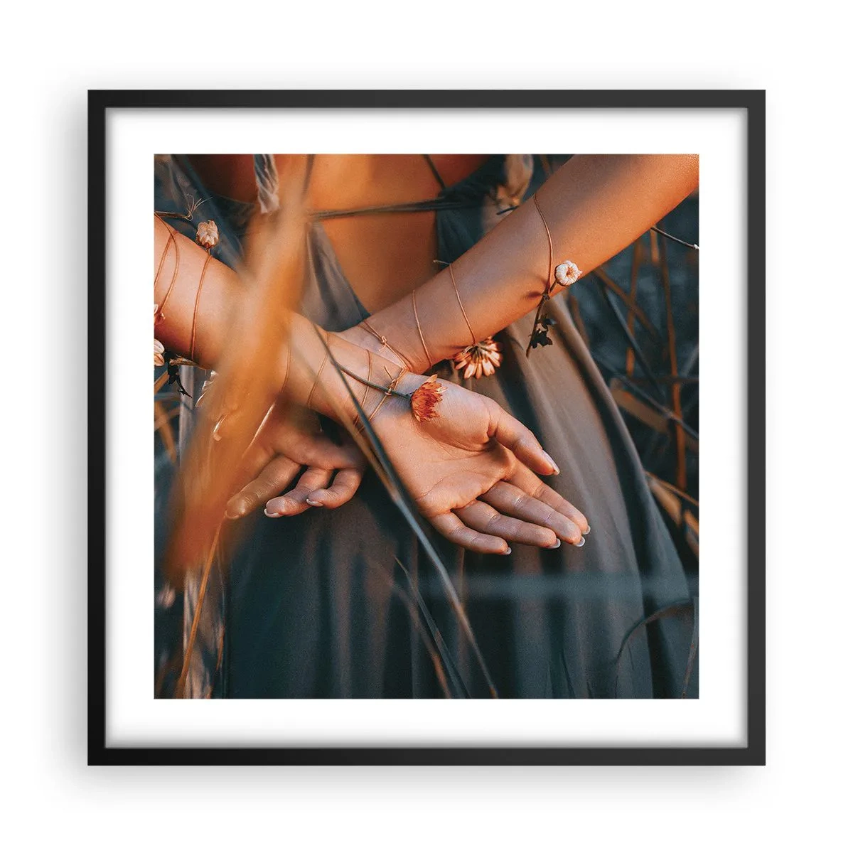 Poster în ramă neagră - Legată de natură - 50x50 cm