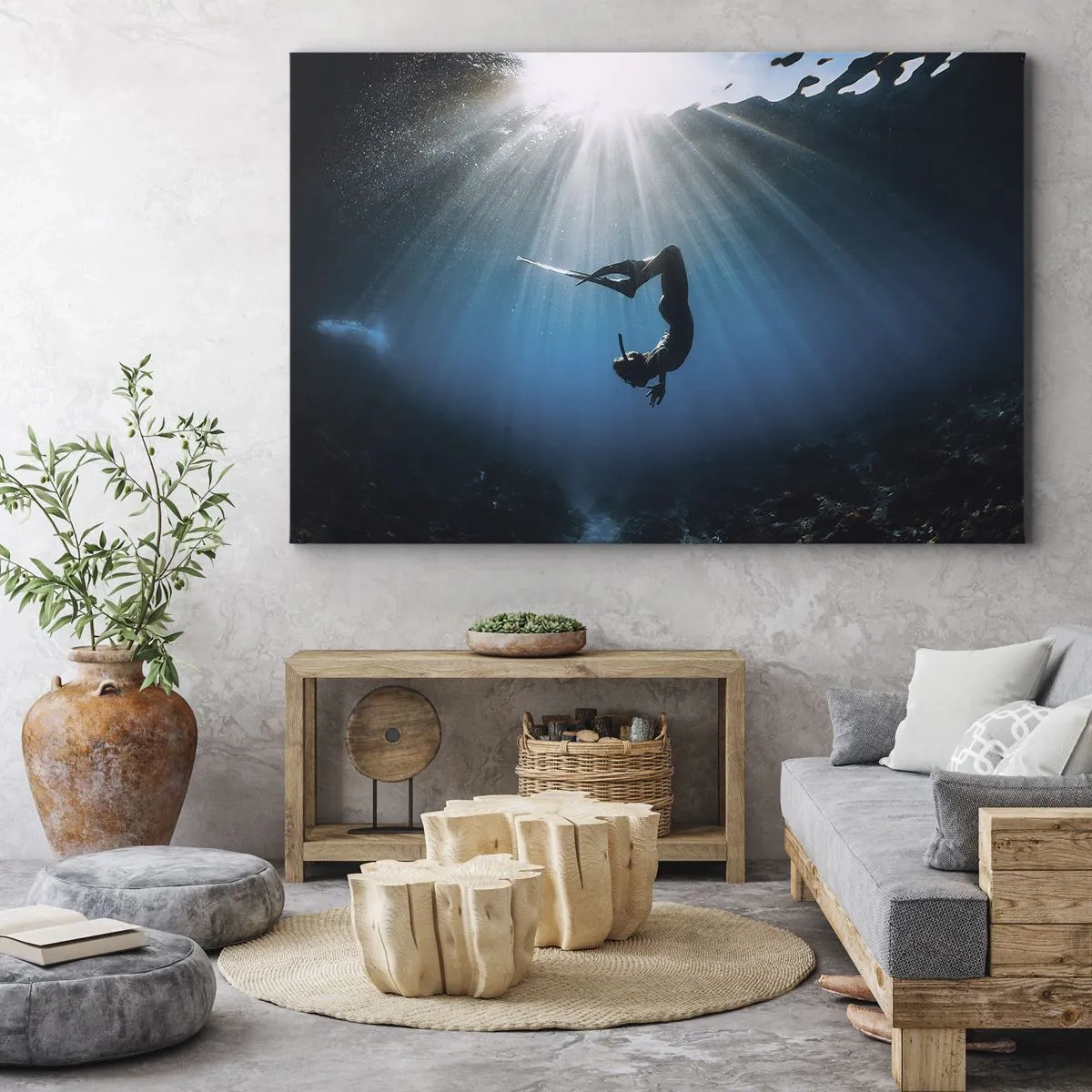 Tablou pe pânză Canvas - Un scafandru plutind într-o rază de lumină sub apă - 70x50cm - Dans subacvatic - Decorațiune modernă pentru perete pentru living și dormitor ARTTOR