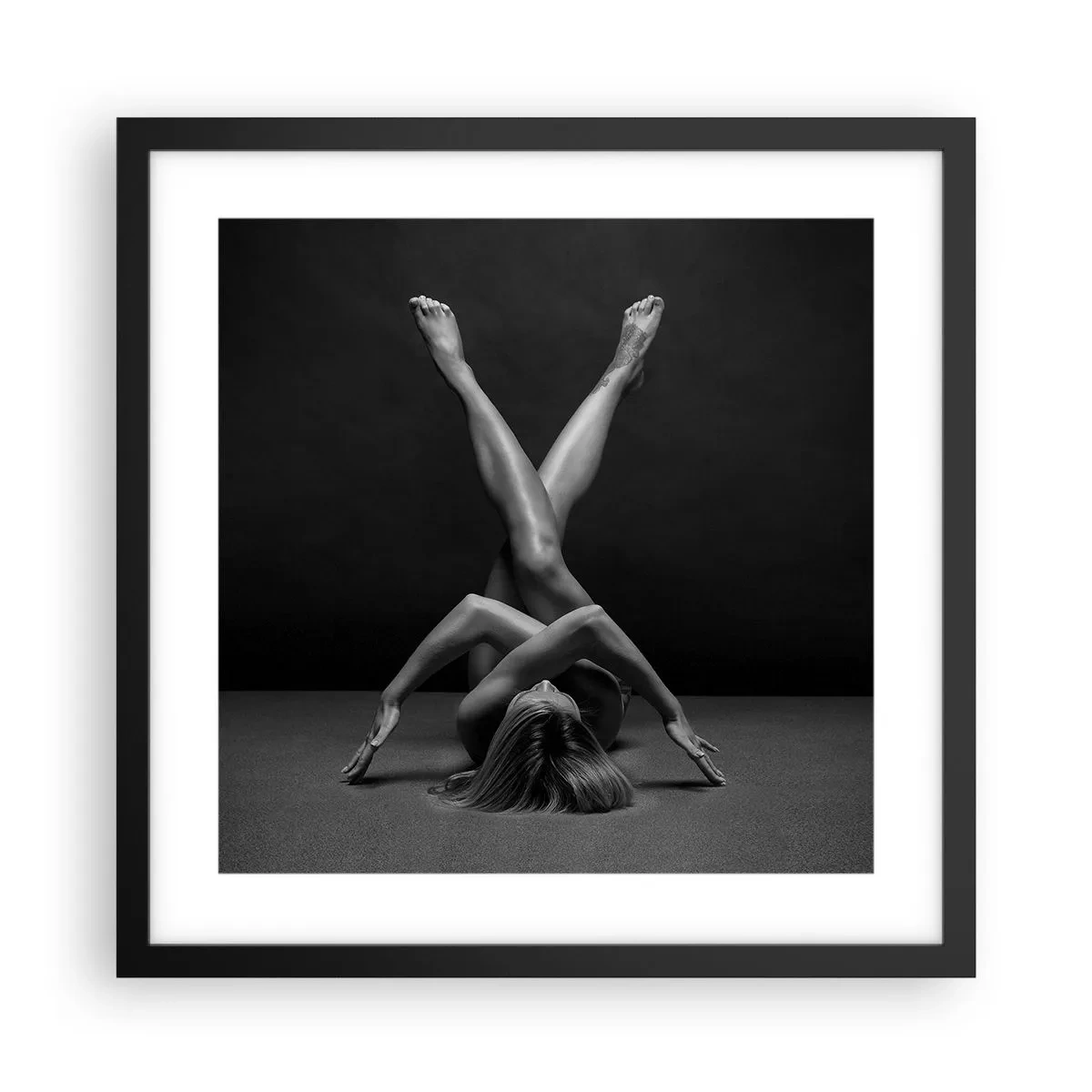 Poster în ramă neagră - Geometria nudității - 40x40 cm