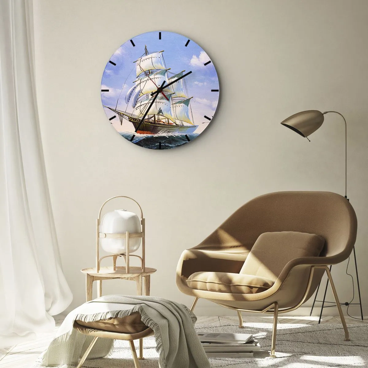 Ceas de perete - Ceas pe sticlă - Bărci cu pânze pictate pe o mare furtunoasă sub un cer albastru - 30x30cm - Cu mândrie în vânt - Decorațiune modernă pentru perete pentru living, bucătărie și dormitor ARTTOR