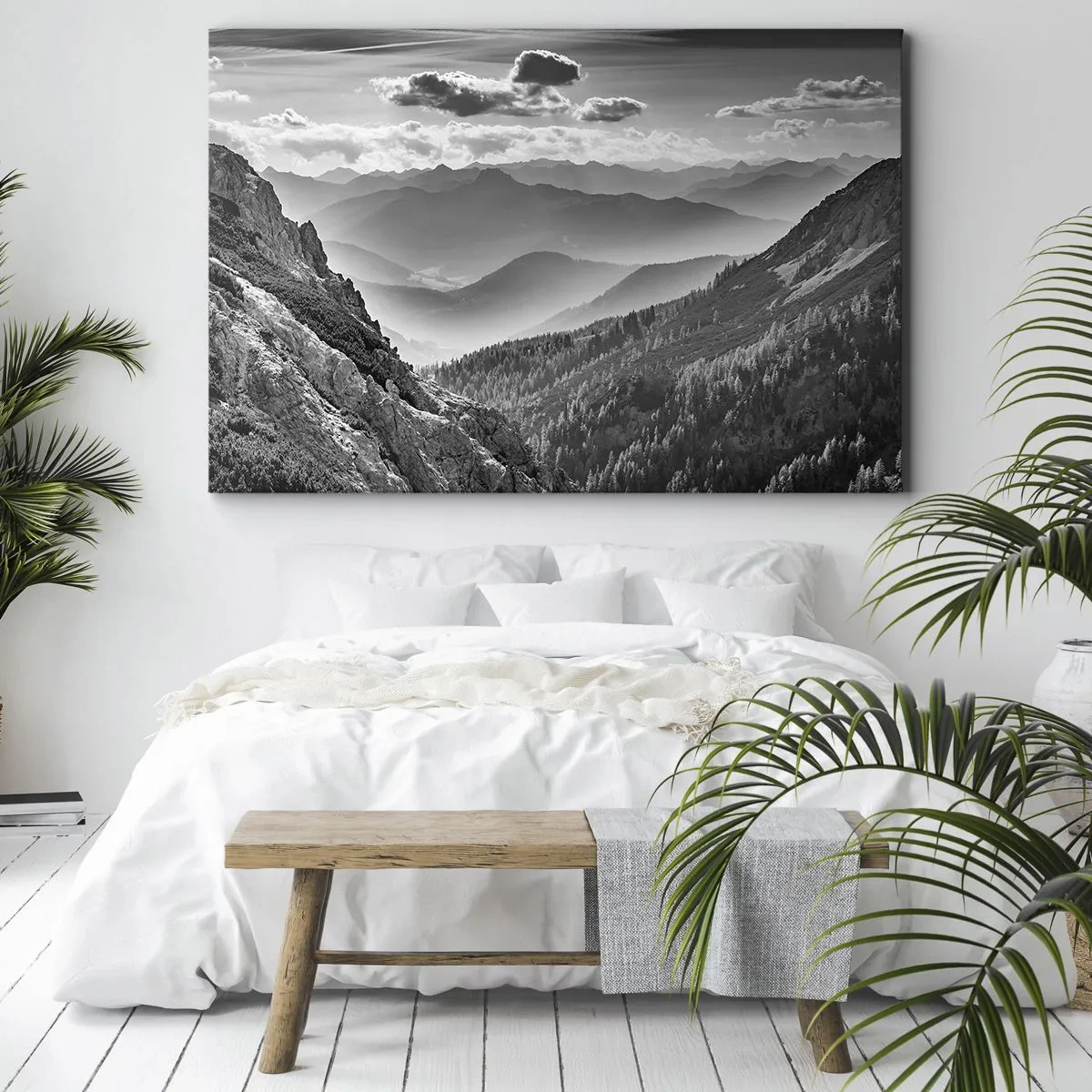 Tablou pe pânză Canvas - Peisaj montan alb-negru cu nori deasupra vârfurilor - 70x50cm - Dincolo de orizont - Decorațiune modernă pentru perete pentru living și dormitor ARTTOR