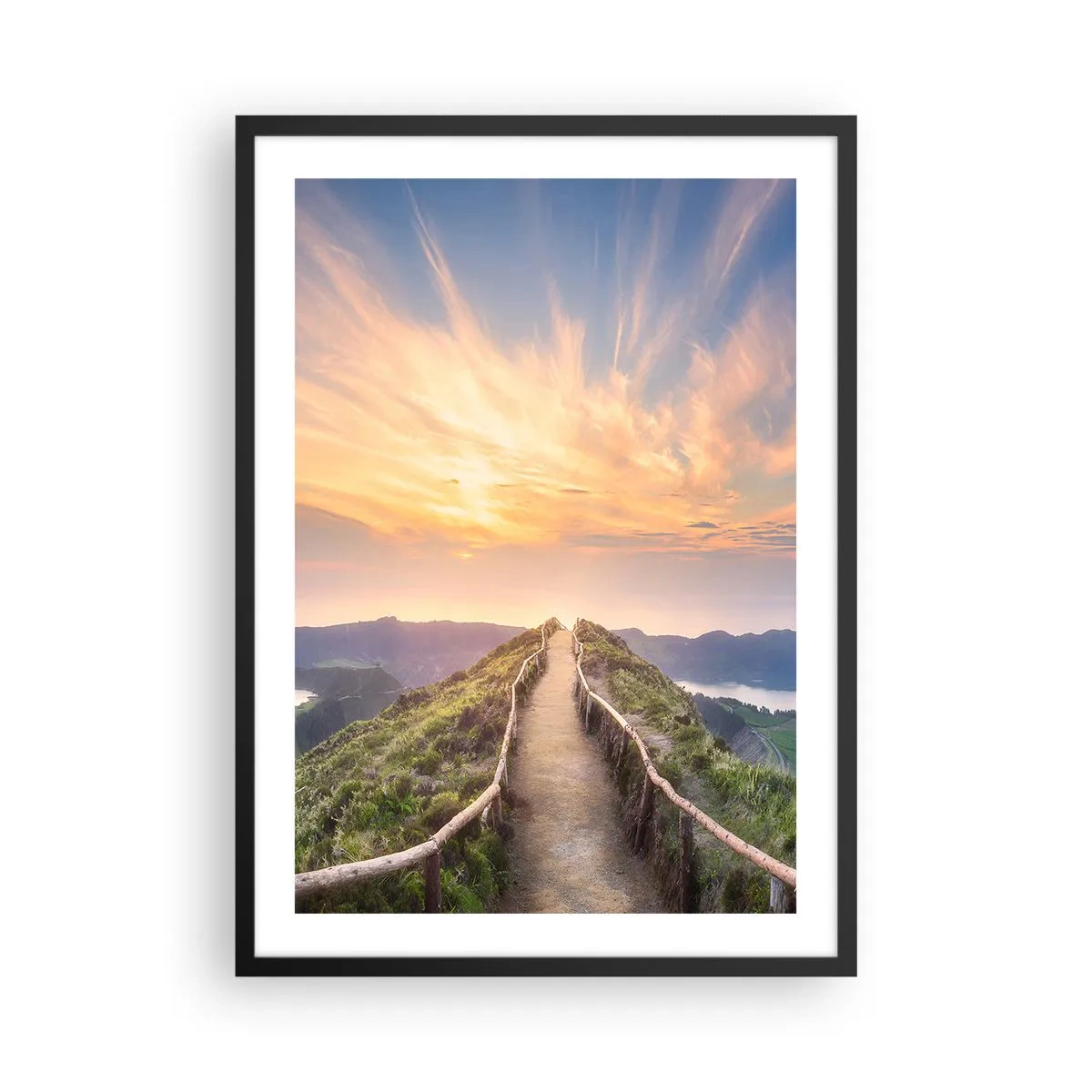 Poster în ramă neagră - Cale pe deal cu apus și priveliști montane - 50x70cm - Aproape de cer - Decorațiune modernă pentru perete pentru living și dormitor ARTTOR