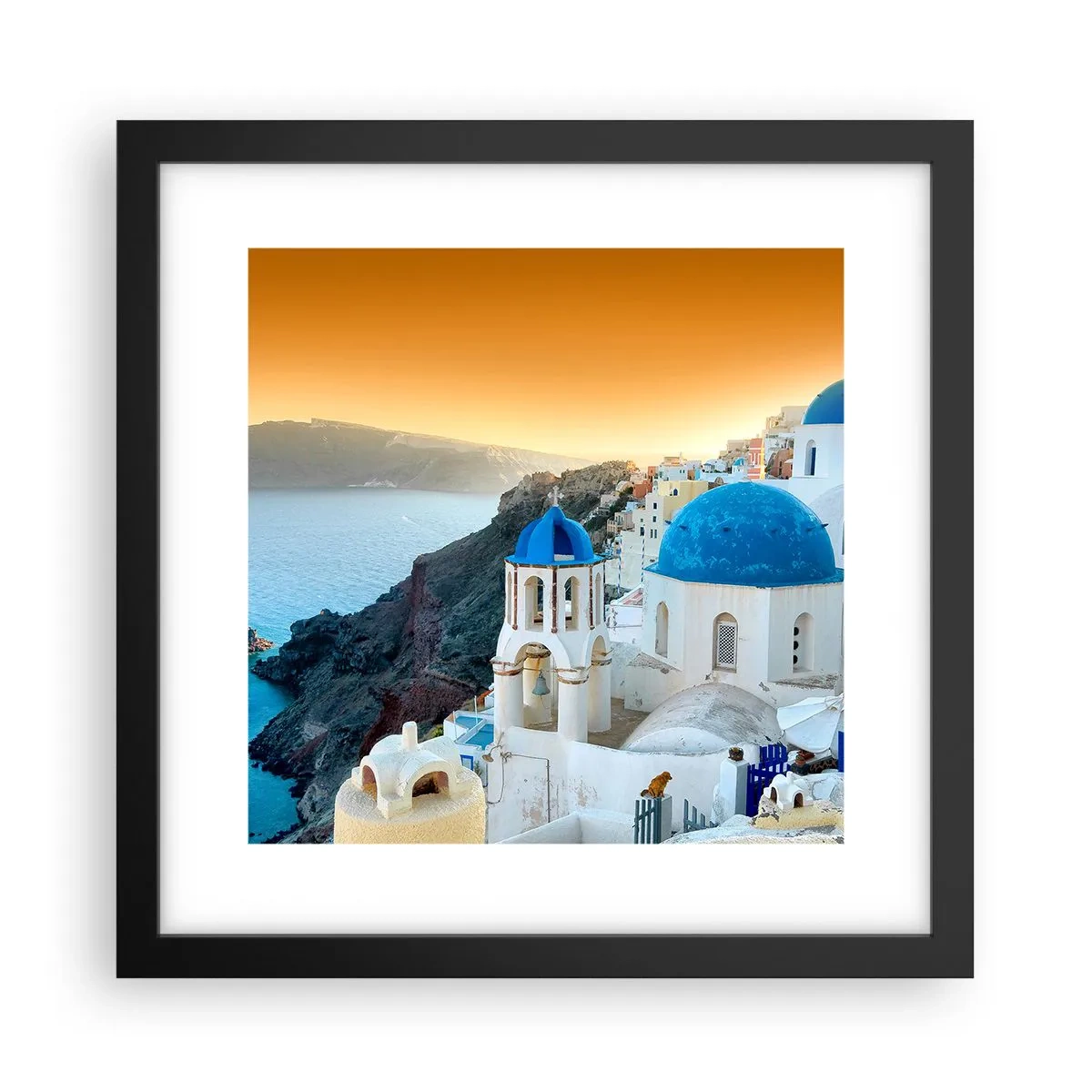Poster în ramă neagră - Santorini - îmbrățișat de stânci - 30x30 cm