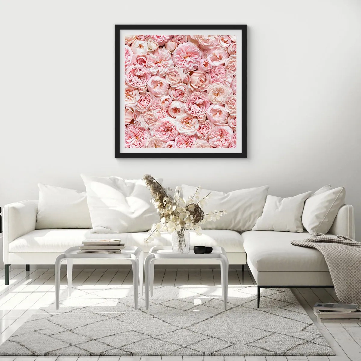 Poster în ramă neagră - Presărat cu trandafiri - 60x60 cm