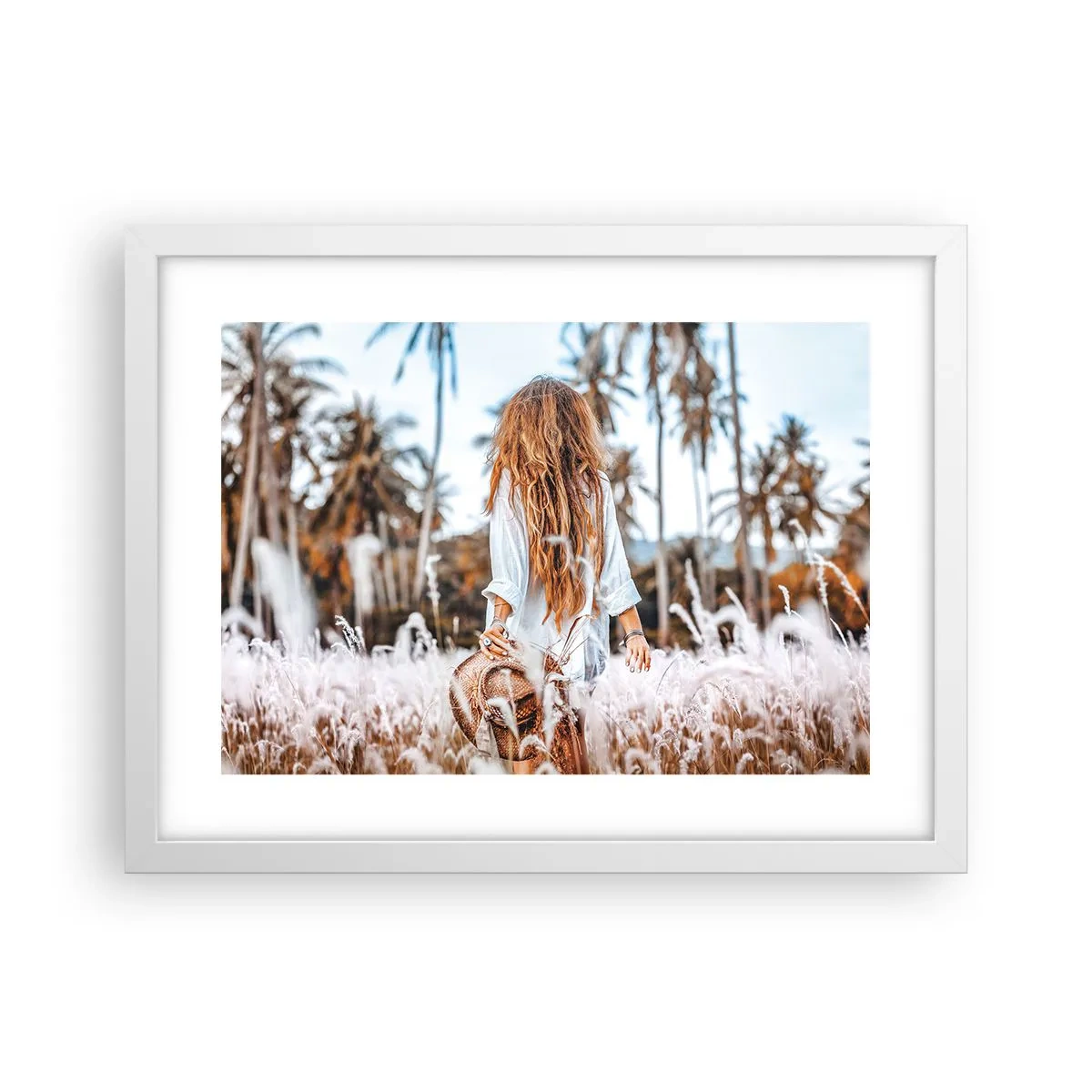 Poster în ramă albă - Născută din puful de iarbă - 40x30 cm