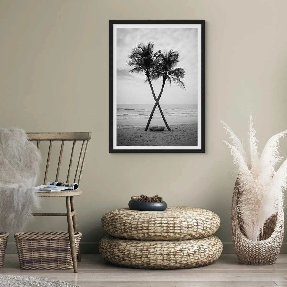 Poster în ramă neagră - Prezența sensibilă - 61x91 cm