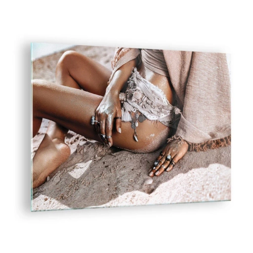 Tablou pe sticlă - Siluetă feminină pe o plajă cu nisip - 70x50cm - Aruncată de valuri? - Decorațiune modernă pentru perete pentru living și dormitor ARTTOR