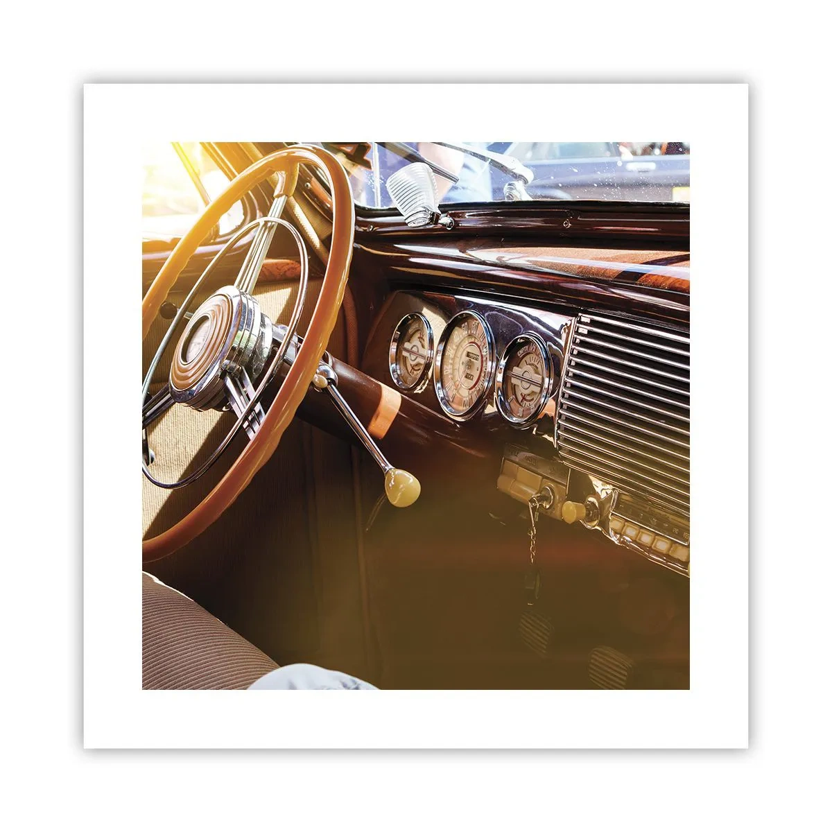 Poster - O adiere de lux din trecut - 40x40 cm