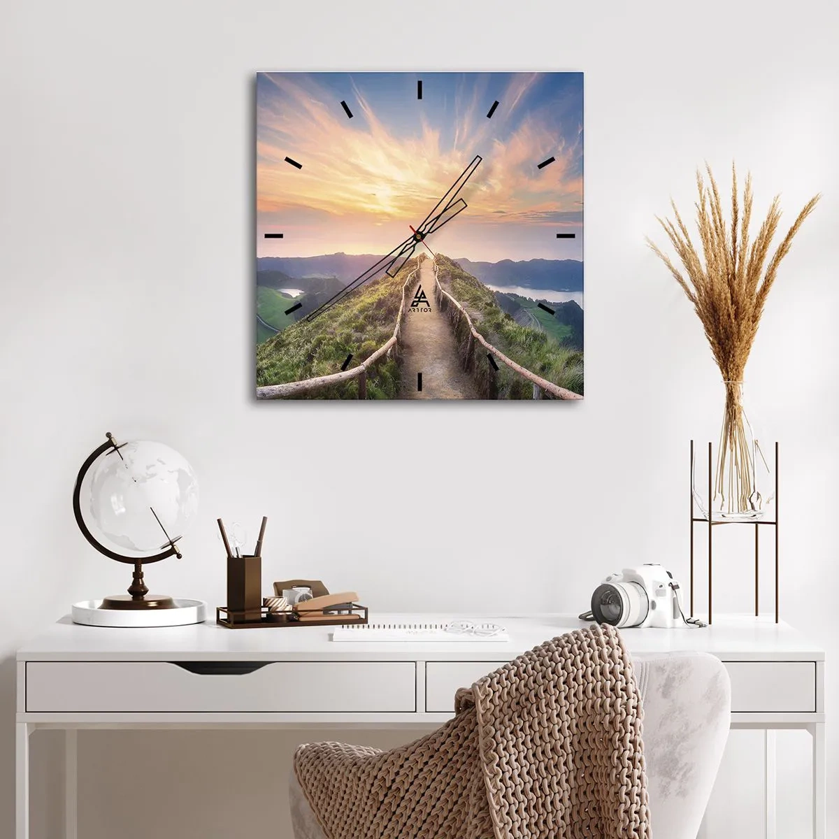 Ceas de perete - Ceas pe sticlă - Aproape de cer - 30x30 cm